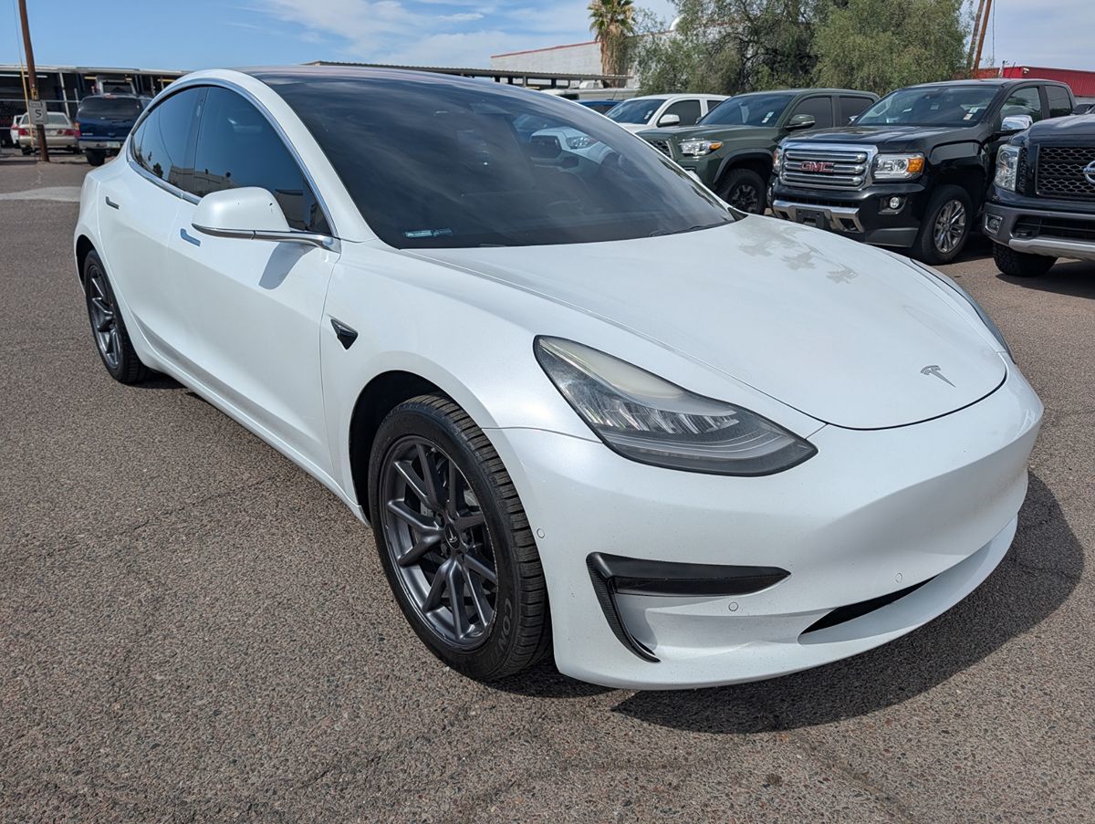 tesla model 3 2018 5YJ3E1EA3JF076272 image tesla model 3 2018 5YJ3E1EA3JF076272 image